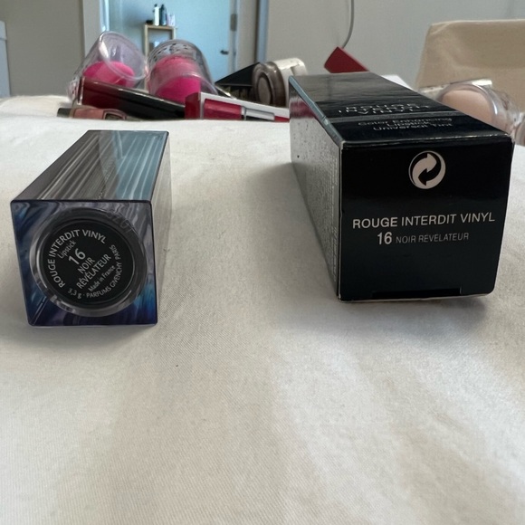 Brand New GIVENCHY Rouge Interdit Vinyl Lipstick - Picture 10 of 11